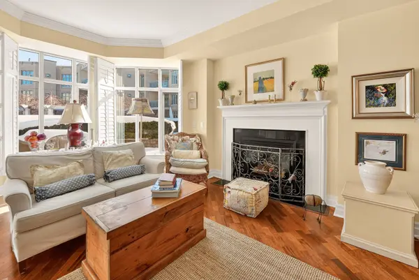 215 Ricardo ST #107, Niagara-on-the-lake, ON L0S 1J0