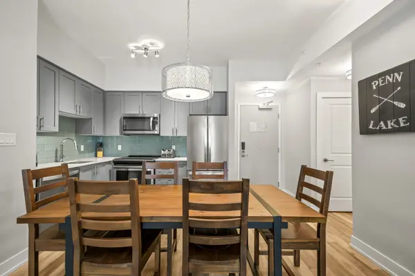 25 PEN LAKE POINT RD #403, Huntsville, ON P1H 1A9