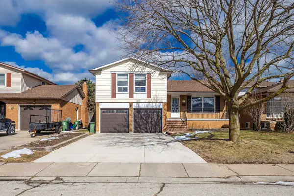 64 Neil AVE, Hamilton, ON L8G 2N2