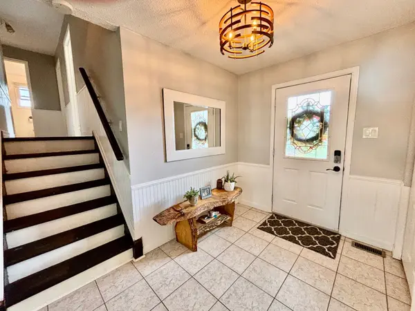 375 Ogemah RD, Kawartha Lakes, ON K0M 2C0