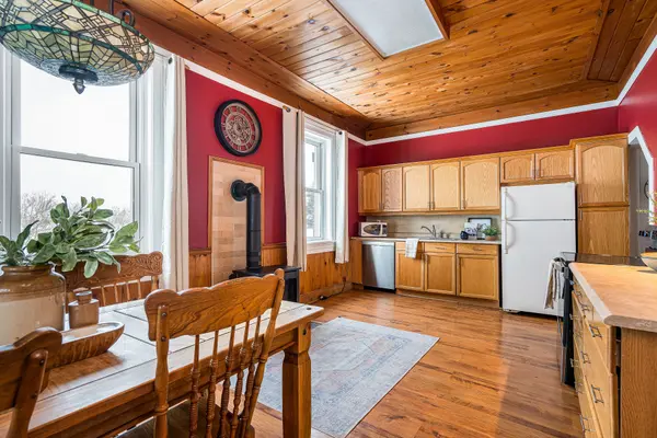 793952 124 Grey RD, Grey Highlands, ON N0C 1M0