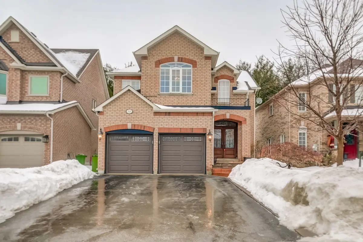 88 Castelli CT, Caledon, ON L7E 2T8