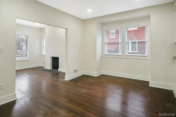 4134 Lakewood, Detroit, MI 48215