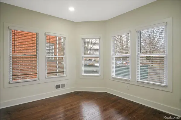 4134 Lakewood, Detroit, MI 48215