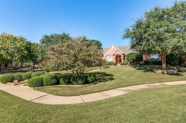 700 Essex Court, Southlake, TX 76092