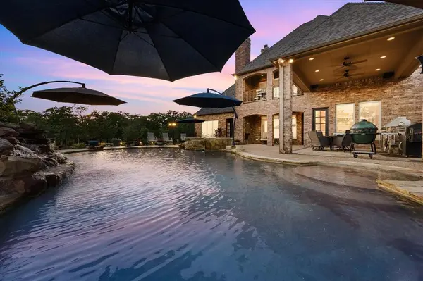 103 Oak Grove Lane, Boyd, TX 76023