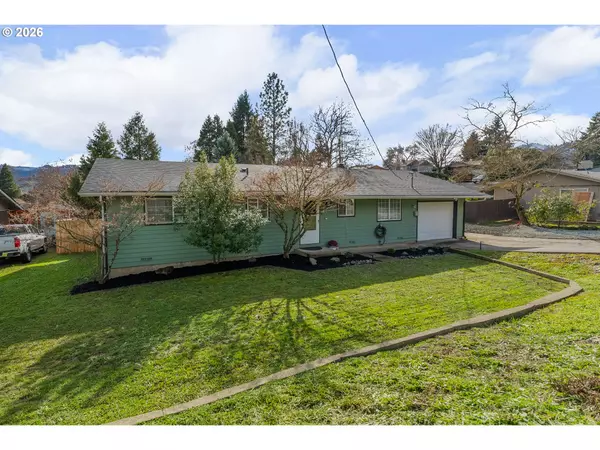 Myrtle Creek, OR 97457,808 NE CRAIG ST