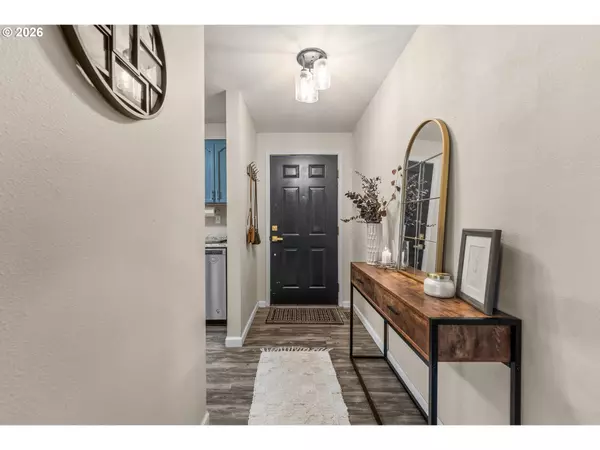 Myrtle Creek, OR 97457,808 NE CRAIG ST