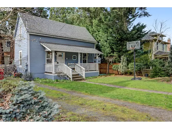 Silverton, OR 97381,213 MILL ST