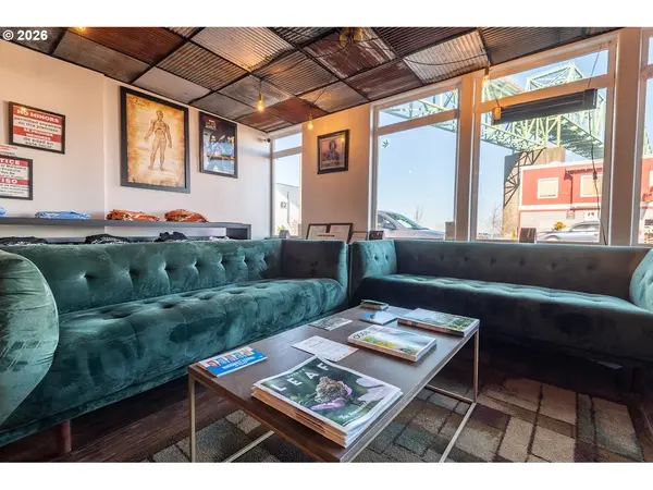 Address not disclosed, Astoria, OR 97103