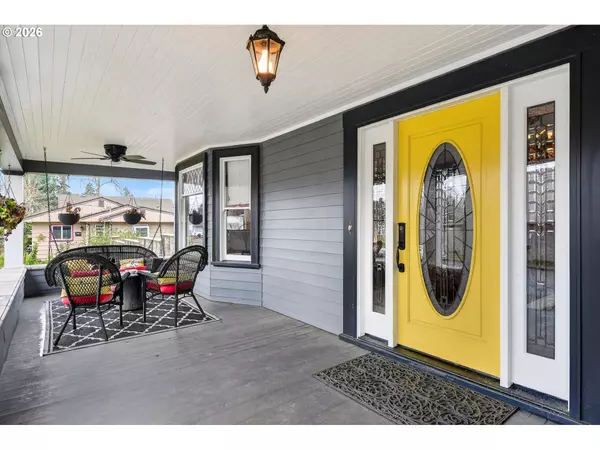 Cottage Grove, OR 97424,211 S 3RD ST