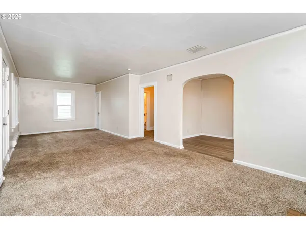 646 23rd AVE, Longview, WA 98632