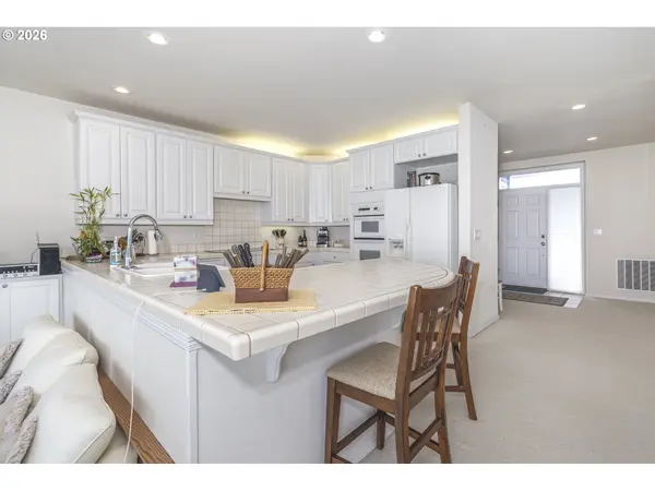 5922 SW CUPOLA DR, South Beach, OR 97366