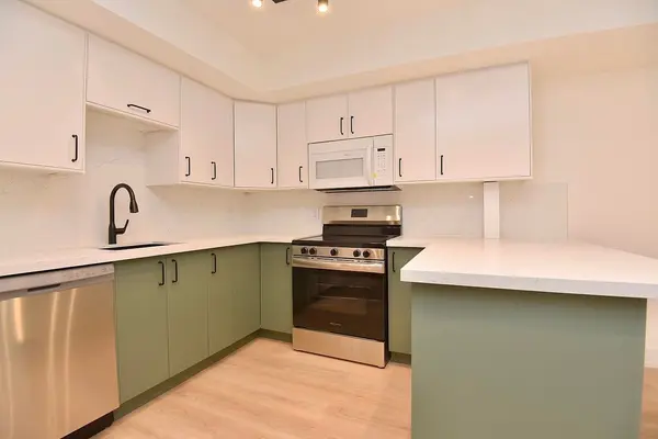 25 The Esplanade N/A #519, Toronto C08, ON M5E 1W5