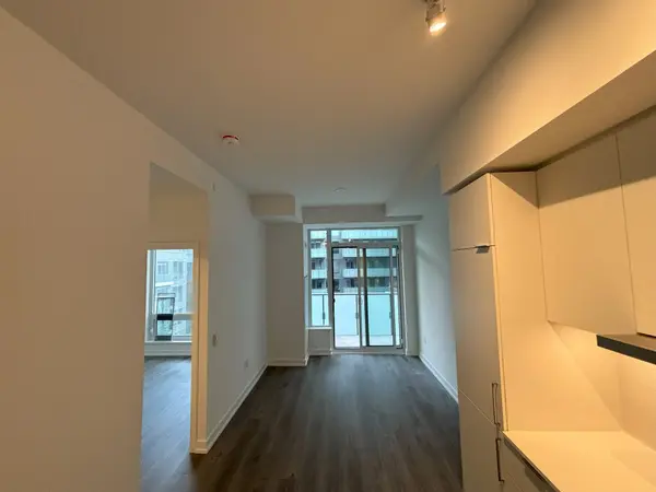 7 Golden Lion HTS #N641, Toronto C14, ON M2M 0C1