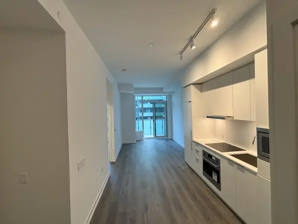 7 Golden Lion HTS #N641, Toronto C14, ON M2M 0C1