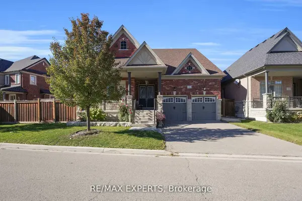 10 Falkland RD, Brampton, ON L6P 4C3