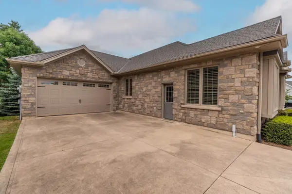 6 Glen Abbey CT, Meaford, ON N4L 1Y4