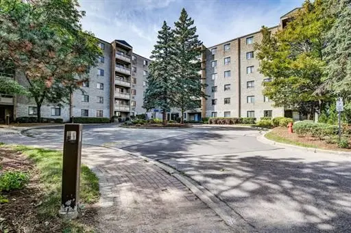 93 Westwood RD #311, Guelph, ON N1H 7J7