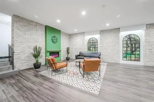 93 Westwood RD #311, Guelph, ON N1H 7J7