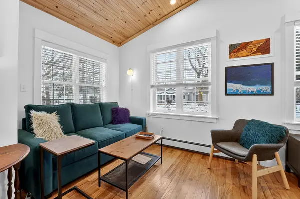 276 Elmwood AVE, Fort Erie, ON L0S 1B0