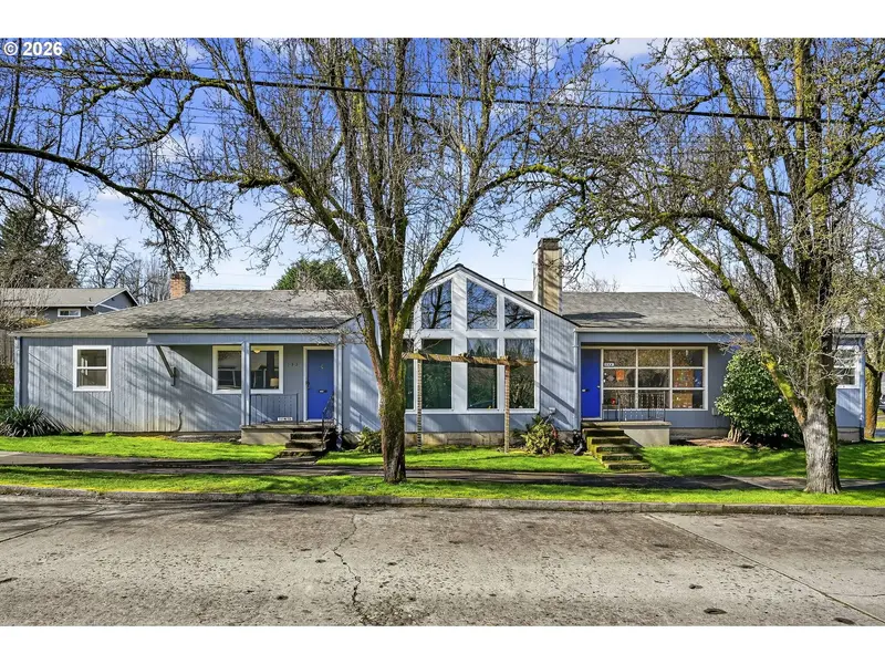 135 NE 55TH AVE, Portland, OR 97213