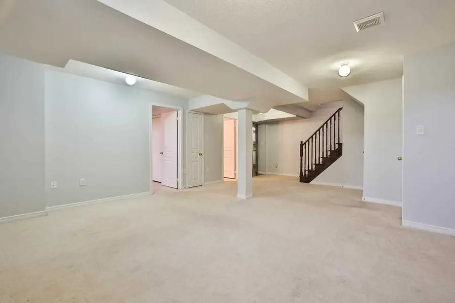 44 Kimble AVE #Basement Unit, Clarington, ON L1C 0J7