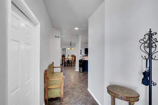 104 Coyote Run, Waxahachie, TX 75165