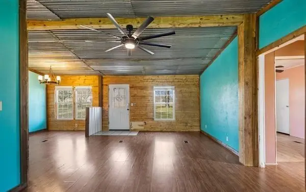 11867 Cherokee Way, Lindale, TX 75771