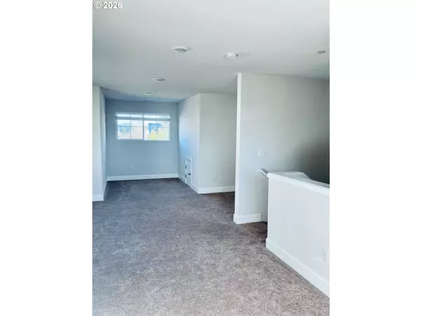 Tigard, OR 97224,13020 SW LARKWOOD PL