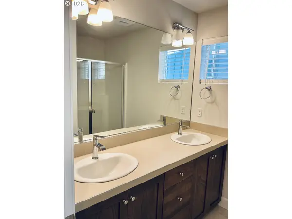 13020 SW LARKWOOD PL, Tigard, OR 97224