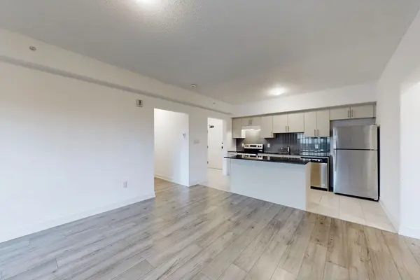 4 Spice WAY ##208, Barrie, ON L9J 0M2