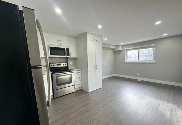 199 Avondale BLVD #Unit 2, Brampton, ON L6T 1J1