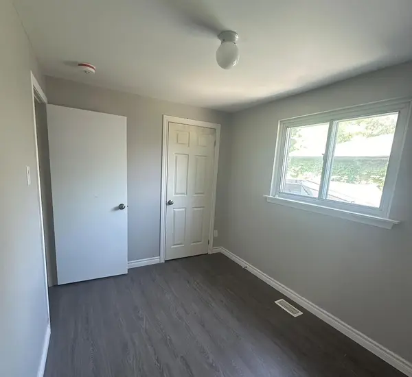 199 Avondale BLVD #Unit 2, Brampton, ON L6T 1J1