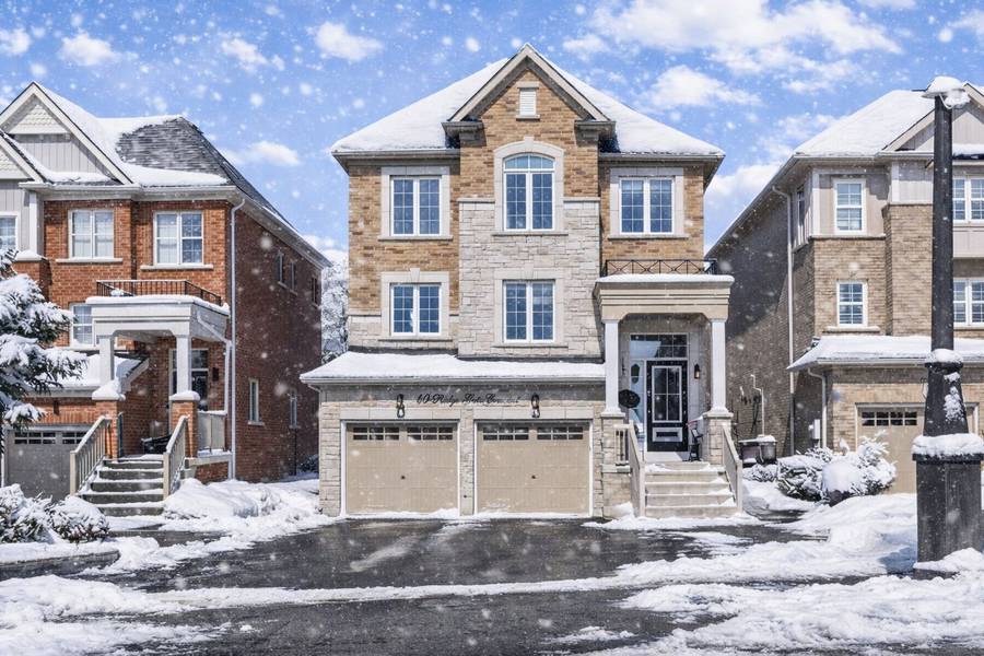40 Ridge Gate CRES, East Gwillimbury, ON L0G 1M0
