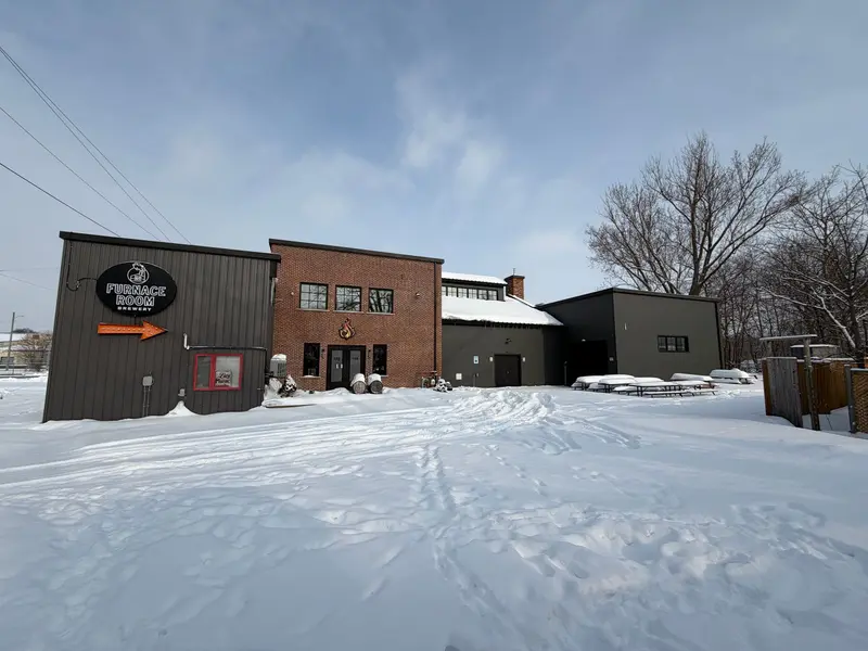 1 Elgin ST, Halton Hills, ON L7G 3M2