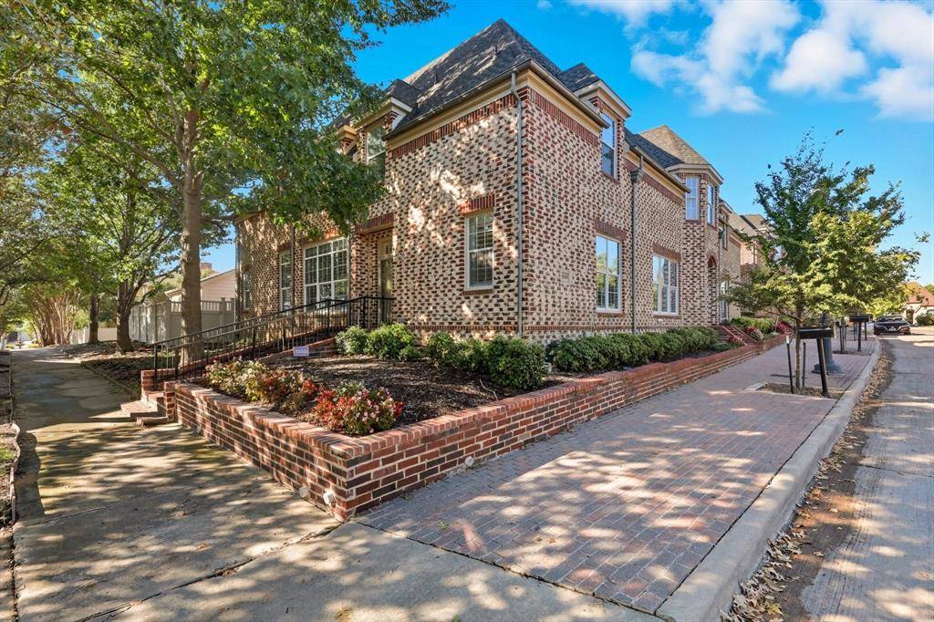 8240 Bridge Street, North Richland Hills, TX 76180