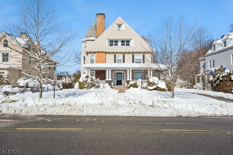 96 Park St, Montclair Twp., NJ 07042