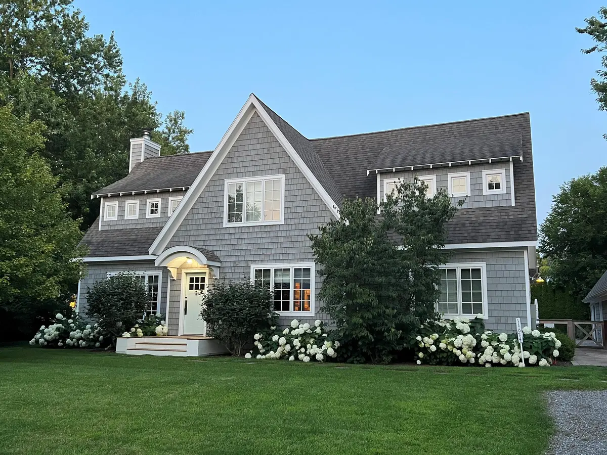 11674 Riviera DR, New Buffalo Twp, MI 49117