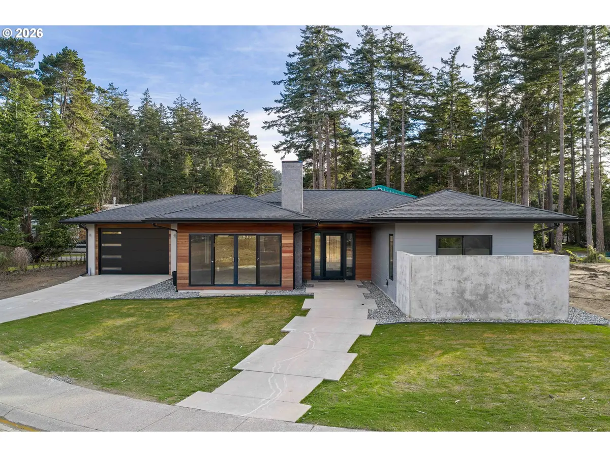 1118 Talus Way, Port Orford, OR 97465