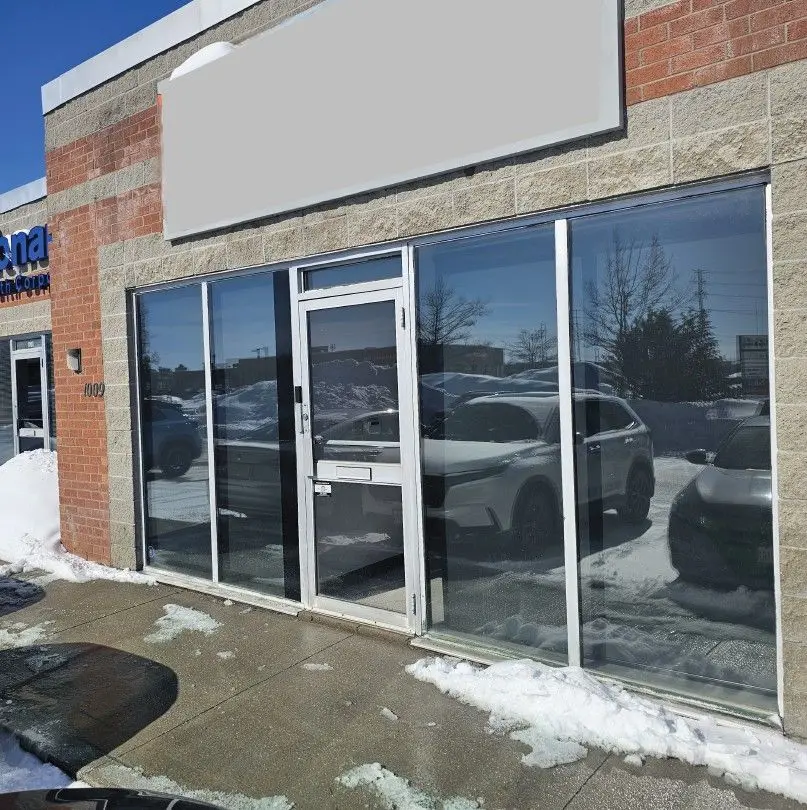 74 CEDAR POINTE DR #1009, Barrie, ON L4N 5R7