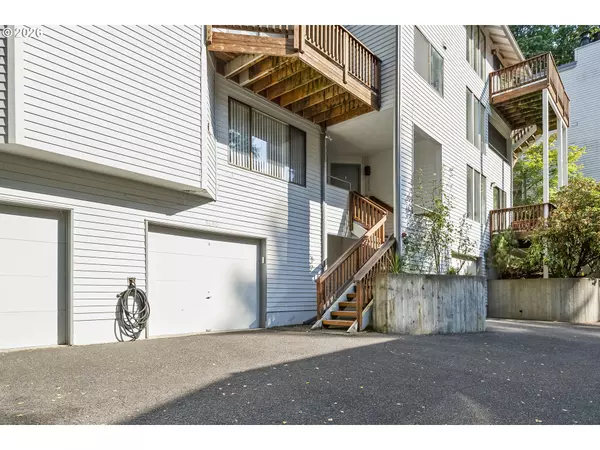 Lake Oswego, OR 97035,3676 SPRING LN