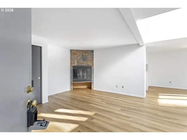 3676 SPRING LN, Lake Oswego, OR 97035