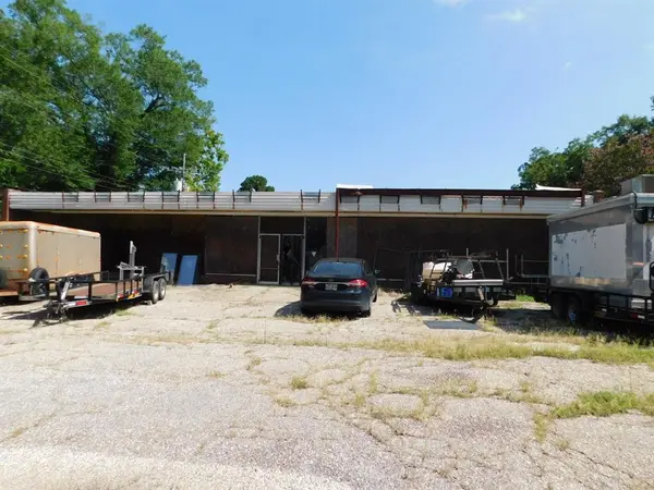 1100 Reynolds Street,  Springhill,  LA 71075