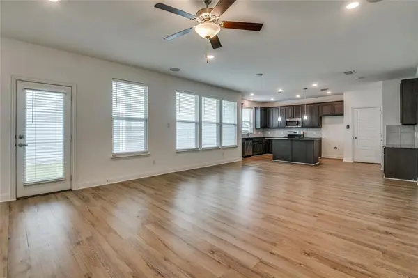 3716 Prague Mews, Dallas, TX 75236