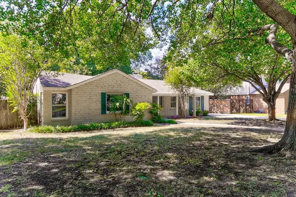 3727 W Biddison Street, Fort Worth, TX 76109