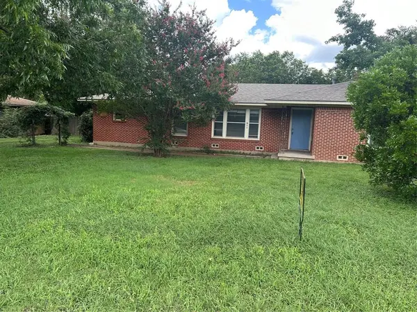 511 N Robinson Drive, Robinson, TX 76706