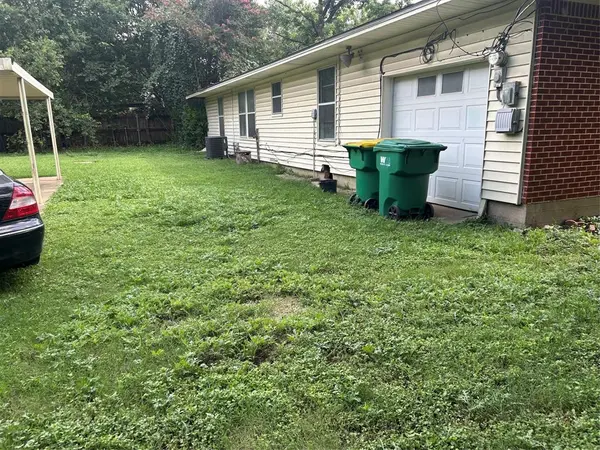 511 N Robinson Drive, Robinson, TX 76706