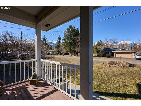 612 N MILL ST, Joseph, OR 97846