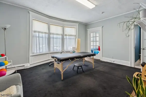 96 Park St, Montclair Twp., NJ 07042